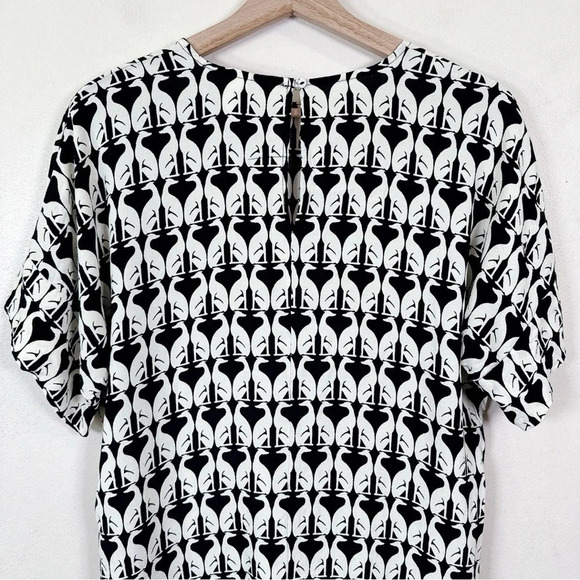 H&M Womens Size 12 Short Sleeve Fun Print Over Blouse - Picture 8 of 10